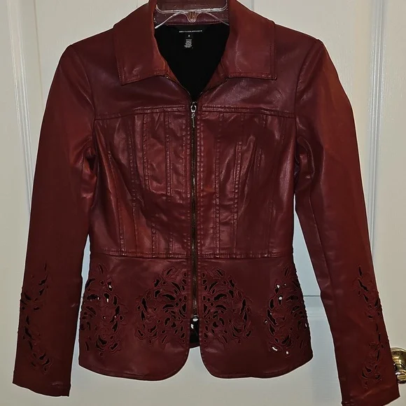 ๐ค๐คWhite House Black Market Burgundy Denim Coated Jacket - Size Small/0 - Picture 4 of 16